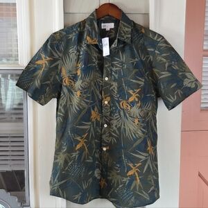 NWT GAP Slim Fit Tropical Button Down Shirt Medium Green Floral Unisex Resort